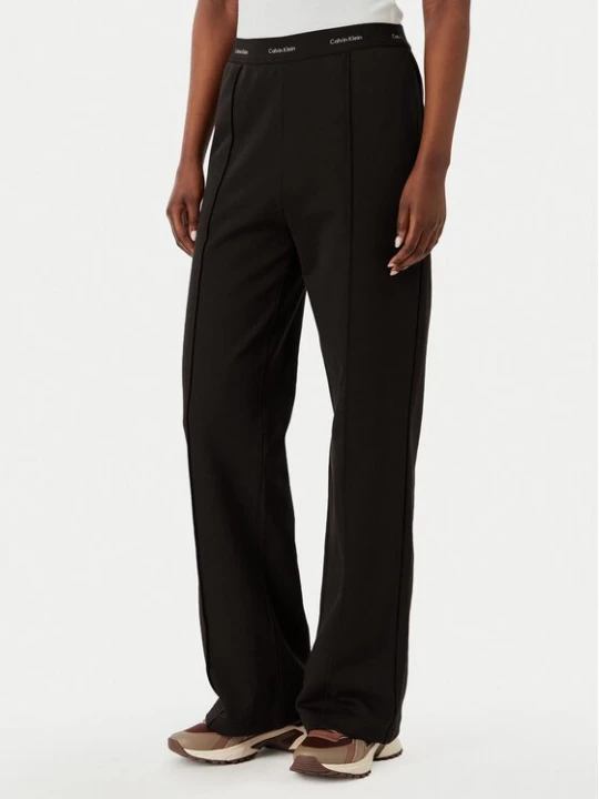 Obrázek produktu Calvin Klein Jeans Teplákové kalhoty LV047G253G Tmavě hnědá Relaxed Fit