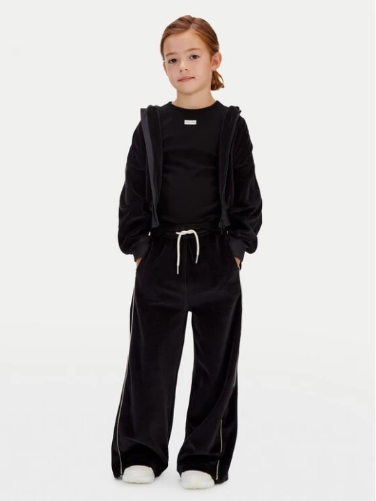 Obrázek produktu Calvin Klein Jeans Teplákové kalhoty Velvet IG0IG03057 Černá Regular Fit