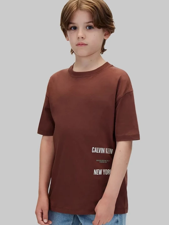 Obrázek produktu Calvin Klein Jeans tričko dětské bavlněné hnědá