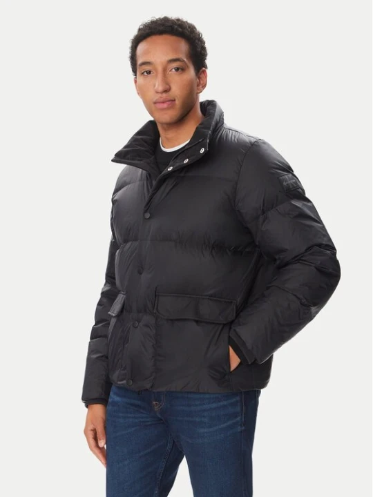 Obrázek produktu Calvin Klein Jeans Zimní bunda LV04RH518G Černá Regular Fit