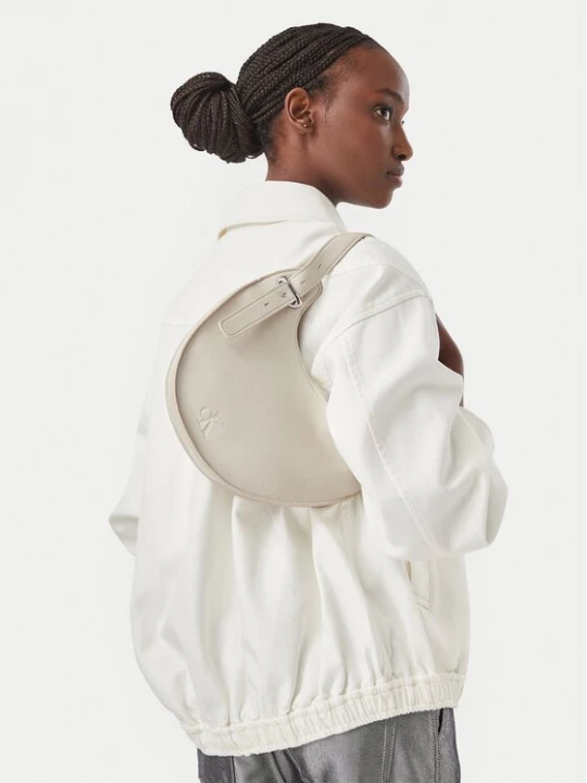 Obrázek produktu Calvin Klein Kabelka Asym Buckle Shoulder Bag LV04F3872G Krémová
