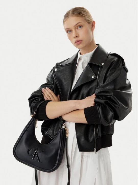 Obrázek produktu Calvin Klein Kabelka Bold Ck Small Crescent LV04F3561G Černá