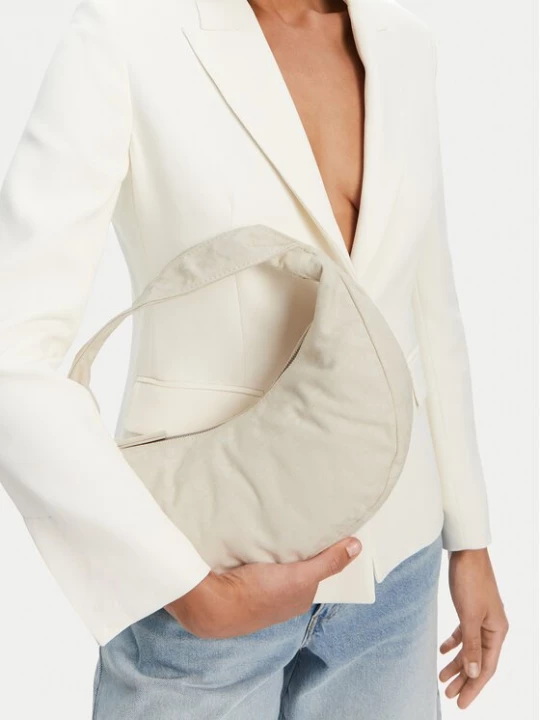 Obrázek produktu Calvin Klein Kabelka Ckj Monogram Pinched Medium Shou LV04F3206G Krémová