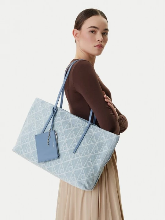 Obrázek produktu Calvin Klein Kabelka Emblem Aop Denim Tote W/ Pouch LV04F3428G Modrá