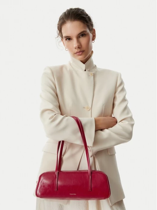 Obrázek produktu Calvin Klein Kabelka Foil Logo Glossy Bauletto LV04F3638G Červená