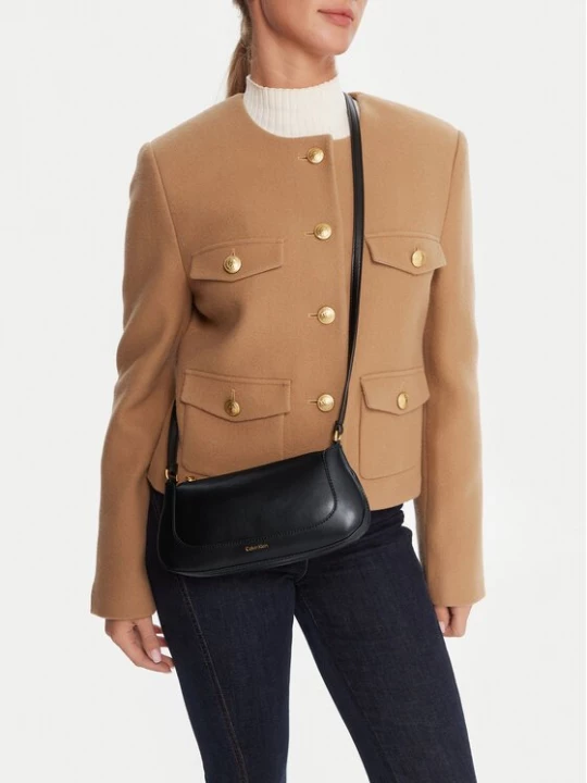 Obrázek produktu Calvin Klein Kabelka Hardware Zip Crossbody LV04F1046G Černá