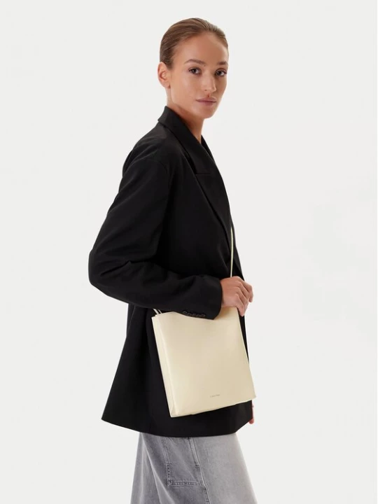Obrázek produktu Calvin Klein Kabelka Line Ns Crossbody Lth Bag LV04F3005G Krémová