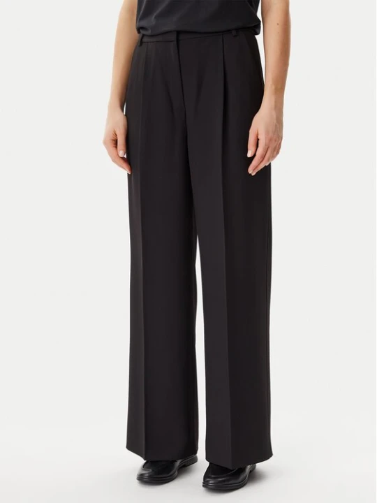 Obrázek produktu Calvin Klein Kalhoty z materiálu Travel Twill K20K208214 Černá Wide Leg