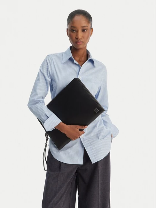 Obrázek produktu Calvin Klein Pouzdro na tablet Emblem Hw Laptop Sleeve LV04D1171G Černá