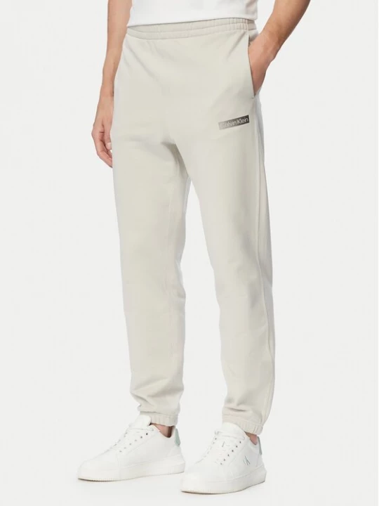 Obrázek produktu Calvin Klein Teplákové kalhoty LV04LG212G Béžová Regular Fit