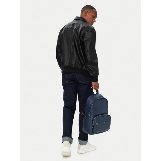 Obrázek produktu Cestovní batoh Calvin Klein Raised Round Backpack LV04D3155G Tmavomodrá