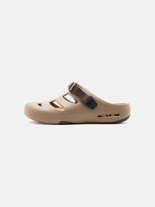 Obrázek produktu Chodecké sandály Teva hnědá