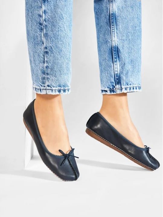 Obrázek produktu Clarks Baleríny Freckle Ice 203529324 Tmavomodrá