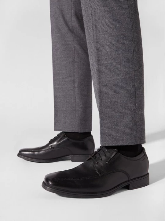 Obrázek produktu Clarks Polobotky Tilden Walk 261103107 Černá