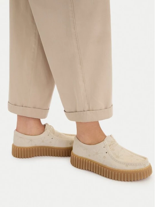 Obrázek produktu Clarks Polobotky Torhill Bee 26186297 Écru Krémová