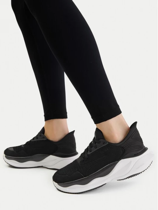 Obrázek produktu Clarks Sneakersy Clarks Pace. 26184715 Černá