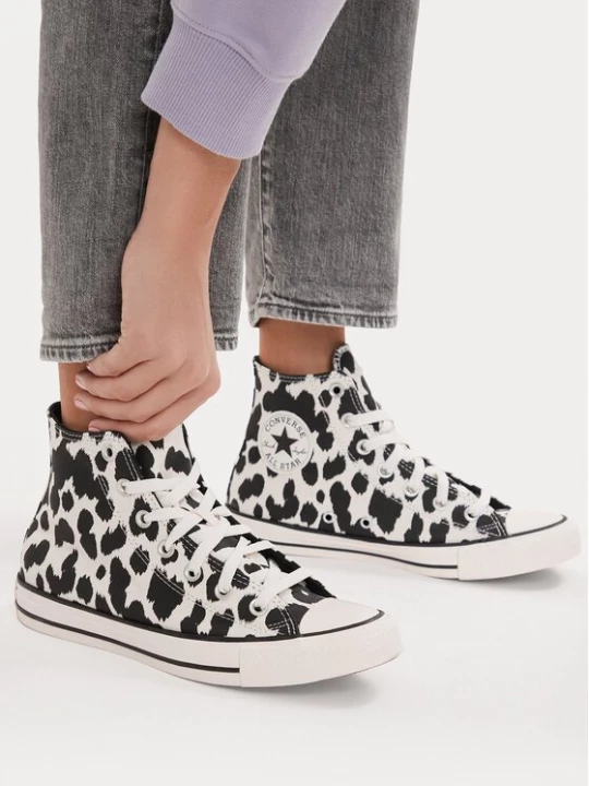 Obrázek produktu Converse Plátěnky Chuck Taylor All Star Cow Print A17919C Bílá