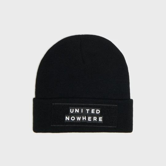 Obrázek produktu Cropp - Černá beanie - černý