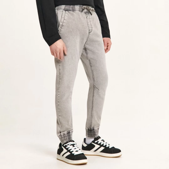 Obrázek produktu Cropp - Džínové joggery - světle šedá