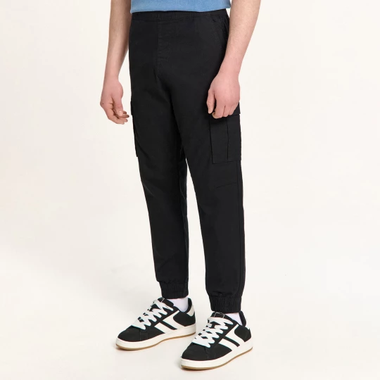 Obrázek produktu Cropp - Kalhoty joggers s cargo kapsami - černý