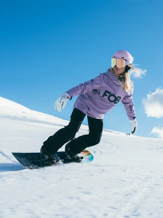 Obrázek produktu Dámská snowboardová mikina ze softshellu membrána 5000 - fialová 4F
