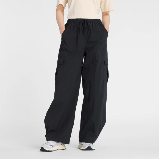 Obrázek produktu Dámské kalhoty New Balance WP53504BK – černé