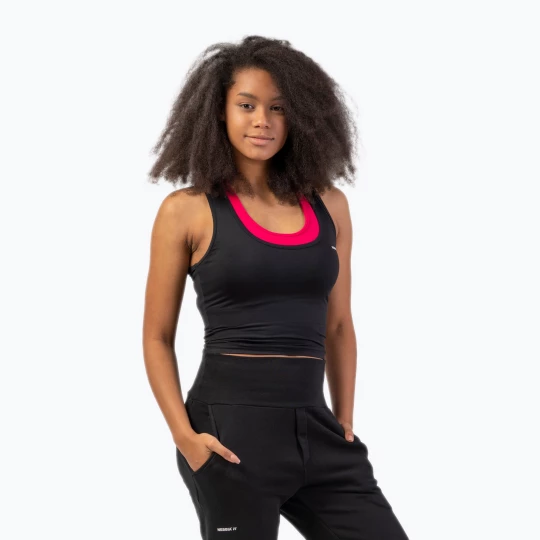 Obrázek produktu Dámské tréninkové tílko NEBBIA Sporty Slim Fit Crop černy 4220110