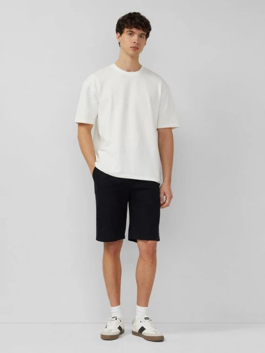 Obrázek produktu Detroit: Bermudy s volnějším střihem Relaxed Fit ze směsi se lnem s.Oliver černá