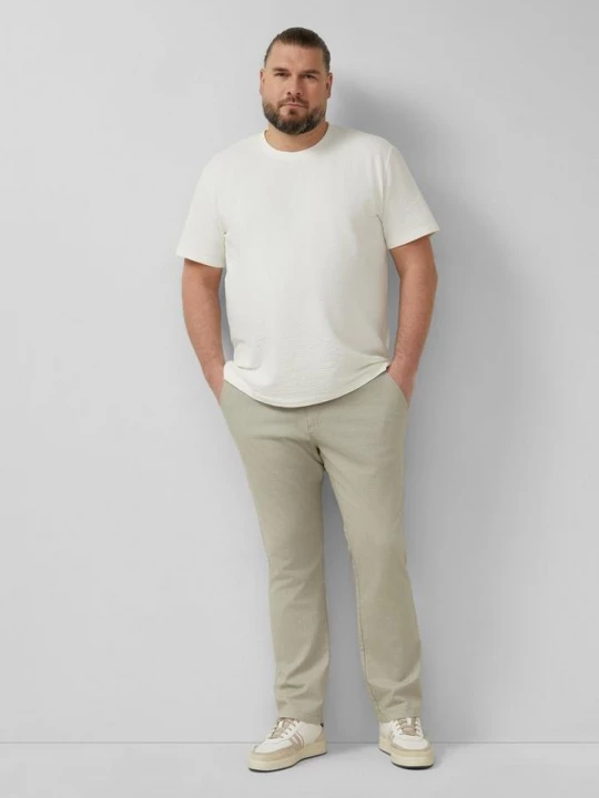 Obrázek produktu Detroit: vzorované chino kalhoty s volnějším střihem Relaxed Fit s elastickým pasem s.Oliver olivová