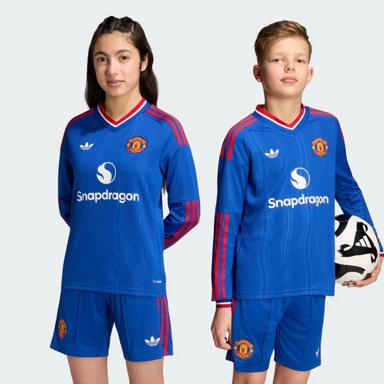 Obrázek produktu Dětský venkovní dres Manchester United 26/27 s dlouhým rukávem Adidas Royal Blue