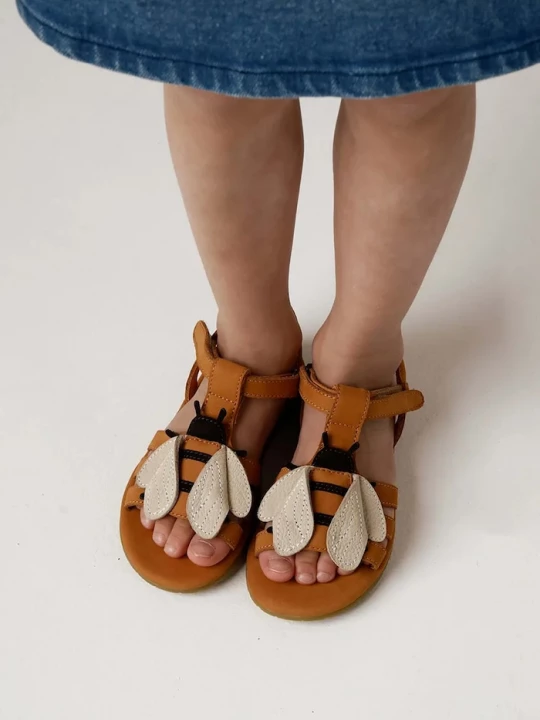 Obrázek produktu Donsje sandály dětské nubukové Iles Sky Sandals Bee hnědá
