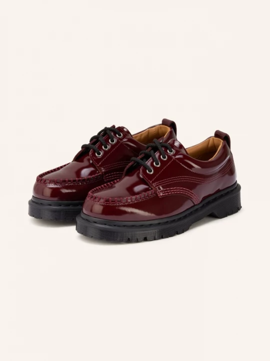 Obrázek produktu Dr. Martens Lakované Tkaničky Lowell tmavě červená