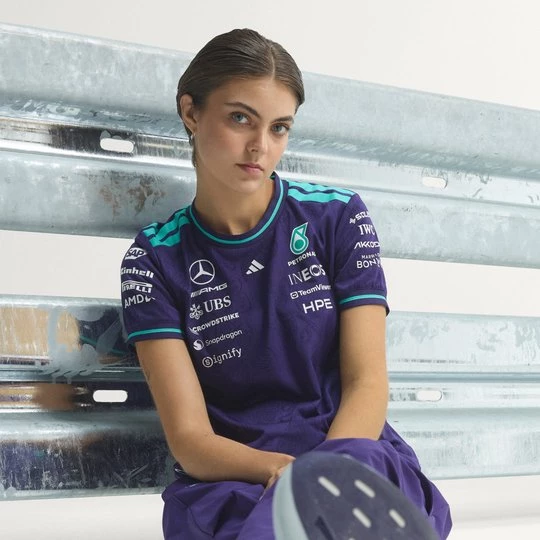 Obrázek produktu DRES JEZDCE MERCEDES - AMG PETRONAS FORMULA 1 TEAM VANDA BLOOM AUTHENTIC Adidas Dark Purple