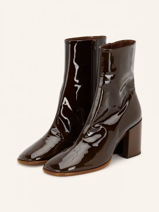Obrázek produktu Dries Van Noten Lakované Kotníkové Boty tmavě hnědá