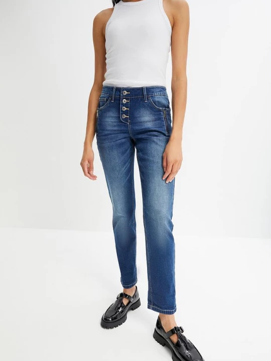 Obrázek produktu Dżinsy o kroju boyfriend, mid waist BonPrix niebieski