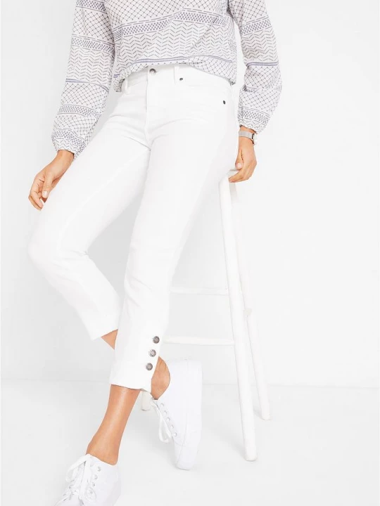 Obrázek produktu Jeansy o kroju slim fit, średni stan, o skróconej długości BonPrix biały