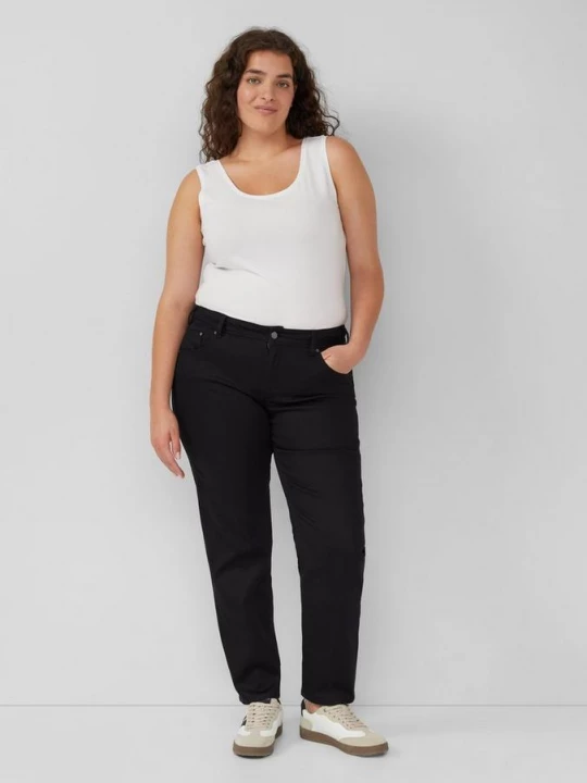 Obrázek produktu Džíny / Curvy Fit / Mid Rise / Slim Tapered Leg s.Oliver černá