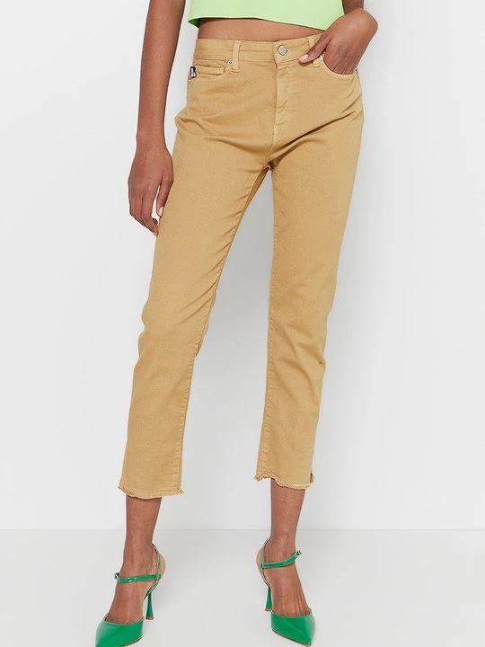 Obrázek produktu Džíny Slim Fit LOVE MOSCHINO okrová