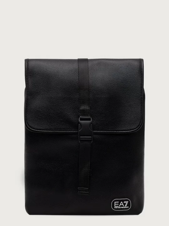 Obrázek produktu EA7 Emporio Armani batoh z imitace kůže černá