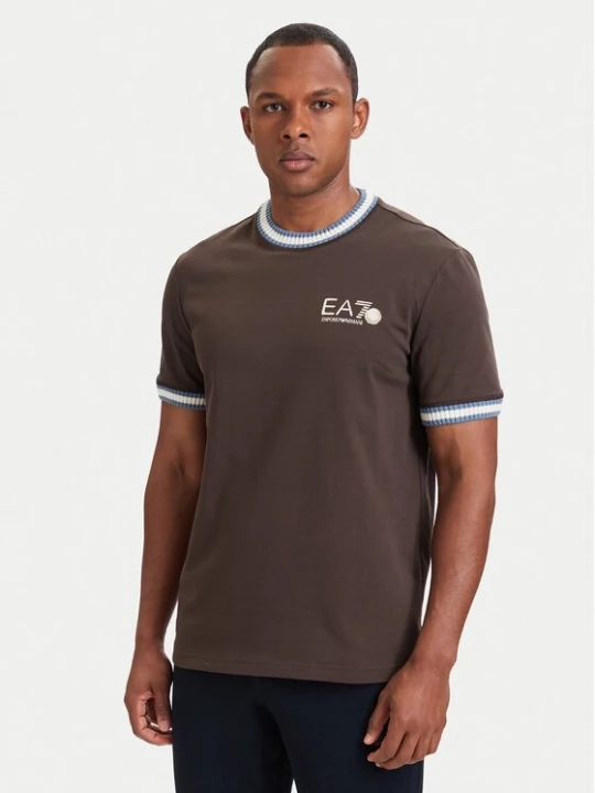 Obrázek produktu EA7 Emporio Armani T-Shirt 7M002131 AF12957 U6027 Tmavě hnědá Regular Fit