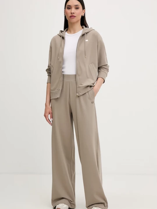 Obrázek produktu EA7 Emporio Armani tepláková souprava dámská bavlněná s elastanem béžová