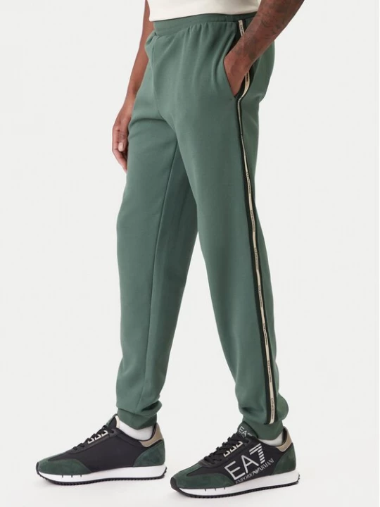 Obrázek produktu EA7 Emporio Armani Teplákové kalhoty 7M001482 AF12660 U7260 Zelená Regular Fit