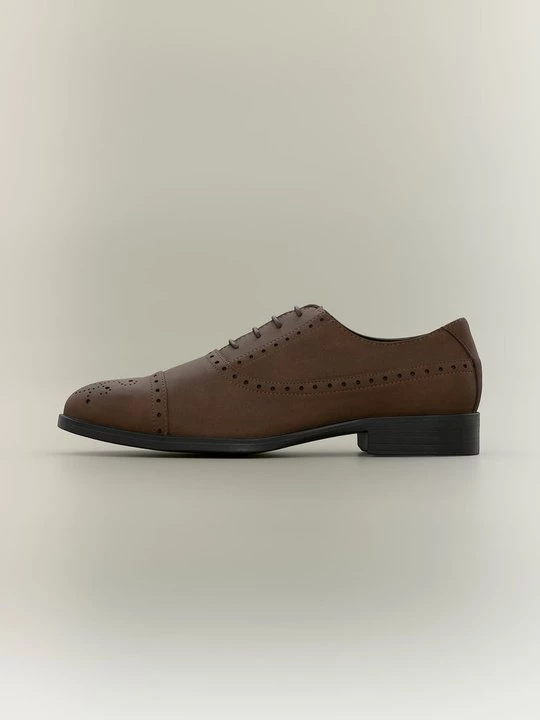 Obrázek produktu Elegantní šněrovací boty Pier One By Zalando tmavě hnědá