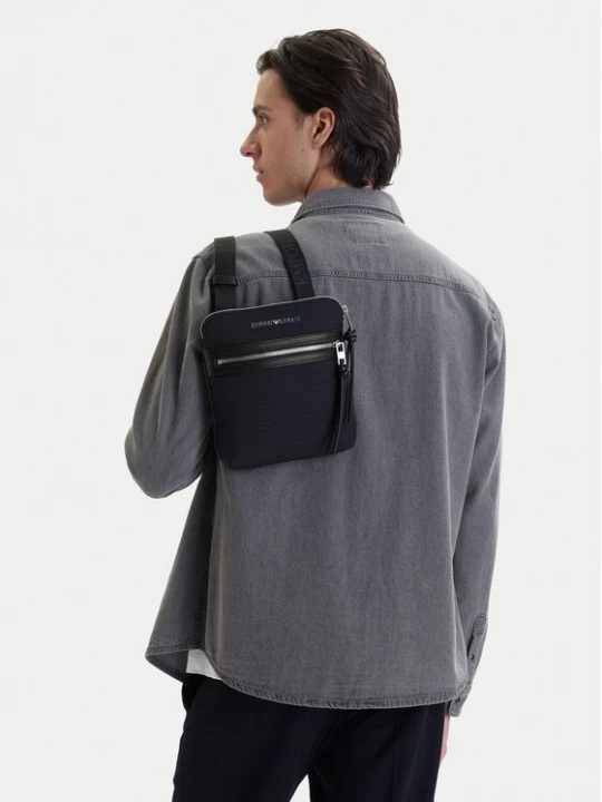 Obrázek produktu Emporio Armani Brašna EM005400 AF14637 UB118 Tmavomodrá