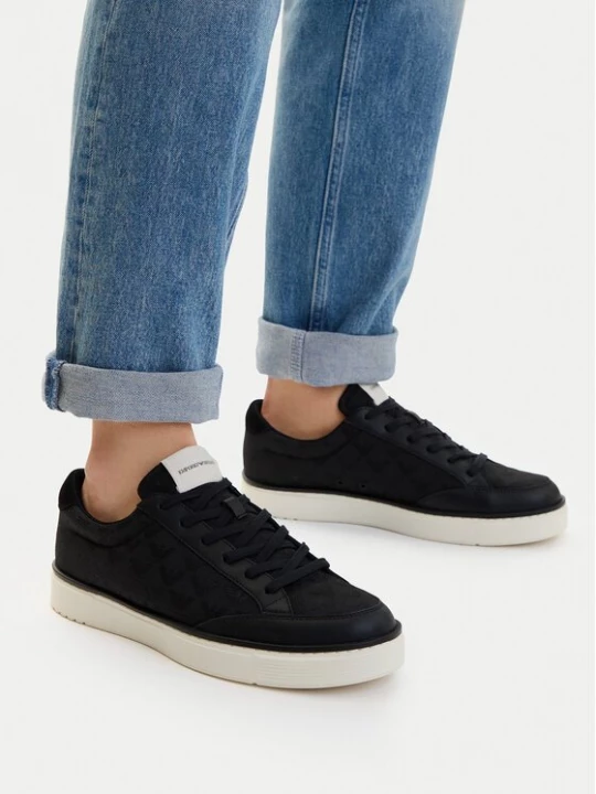 Obrázek produktu Emporio Armani Sneakersy EM004782 AF23199 MC406 Černá