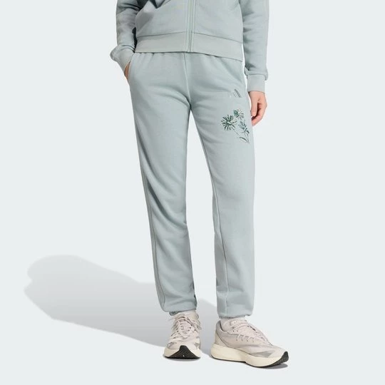 Obrázek produktu Essentials 3-Stripes French Terry Cuffed Joggers Adidas Wonder Sage