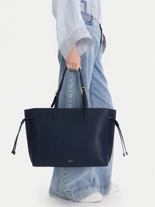 Obrázek produktu Furla Kabelka Ava L WB02059 BX4329 CN 4858S Tmavomodrá