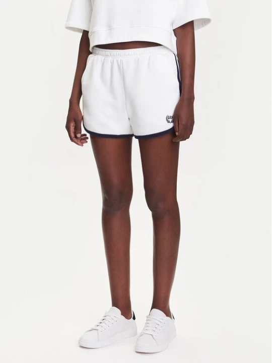 Obrázek produktu Gap Sportovní kraťasy 778453-02 Bílá Regular Fit