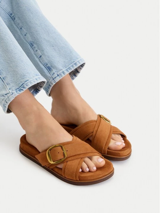 Obrázek produktu Guess Jeans Nazouváky CEO-HY1001-6 Hnědá