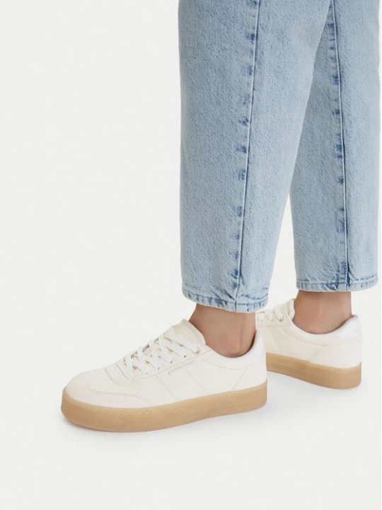 Obrázek produktu Guess Jeans Sneakersy CWBEO-V12-1219-25WC1051 Krémová